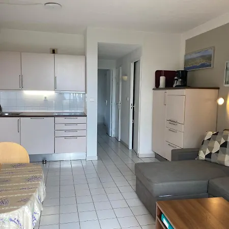Apartment Lovely In Maxime