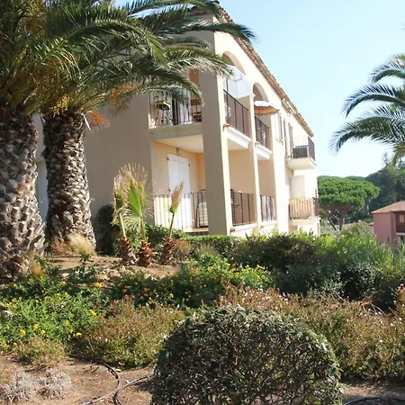 Modern Apartment In Sainte Maxime With Seaview