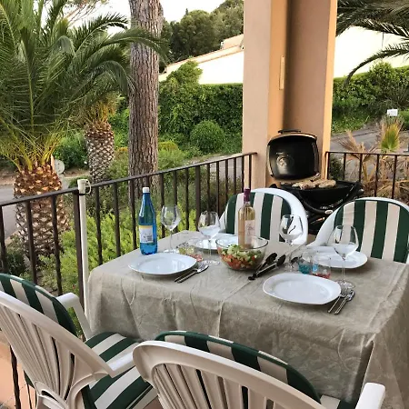 Διαμέρισμα Modern Apartment In Sainte Maxime With Seaview *