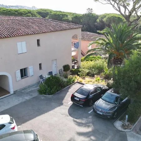 Апартаменты Lovely In Maxime *